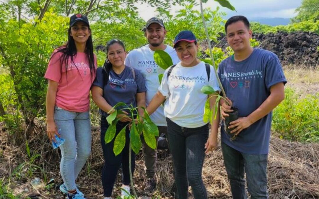 HBI El Salvador Joins Local Reforestation Efforts to Conserve Protected Natural Area
